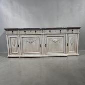Dressoir driedeurs en drie laden uit België.