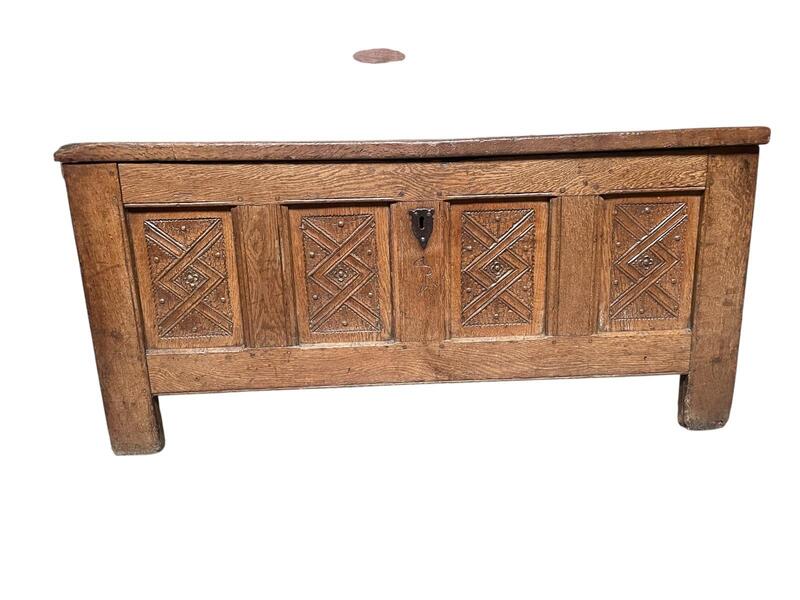 Vlaamse kist in eik in goede staat