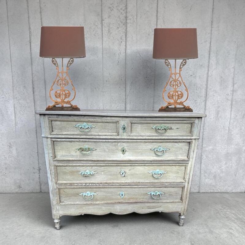 Commode circa 1800 restored and aged