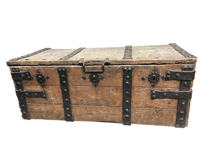 Flemish Chest 