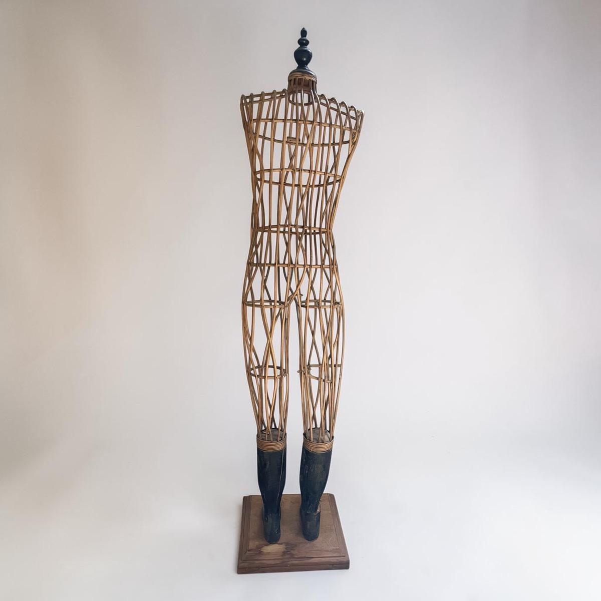 Mannequin in willow wood