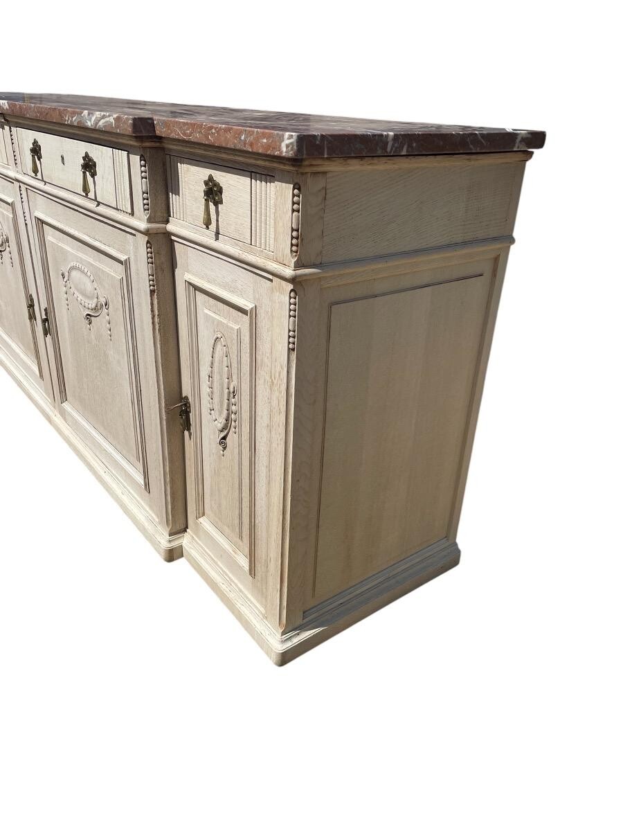 Vlaamse lange dressoir met laden en deuren met Marmer uit België in perfecte staat 